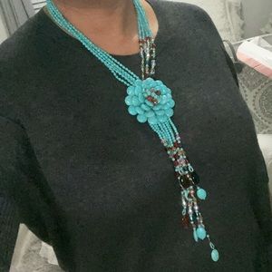 (A2) Beautiful turquoise floral design necklace